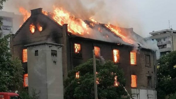 ВЕЛИКИ ПОЖАР У ШАПЦУ: Гори стари млин у ком су, у Другом светском рату, фашисти држали заробљене Јевреје (ФОТО)