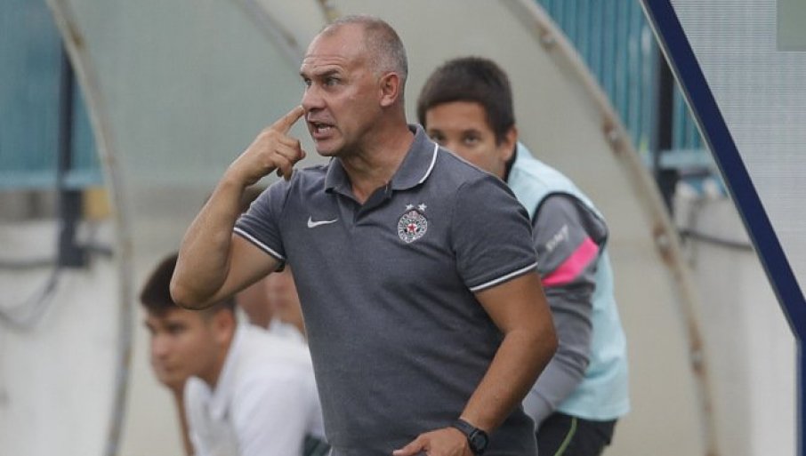 "DA NAM NIJE GOLMANA..." Albert Nađ, iskreno, o situaciji u kojoj je ekipa FK Partizan