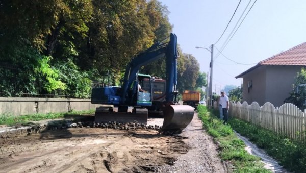 АСФАЛТ ЗА ЗАПАДНУ КАПИЈУ ПАРАЋИНА: Траса важна за све са леве обале Велике Мораве и насеље Данково