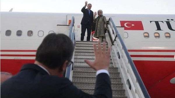 ДО СКОРОГ ВИЂЕЊА, ДРАГИ ПРИЈАТЕЉУ! Вучић испратио Ердогана (ФОТО)