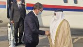 VUČIĆ U UJEDINJENIM ARAPSKIM EMIRATIMA: Predsednik u prvoj zvaničnoj poseti u novom mandatu na poziv šeika Mohameda bin Zajeda