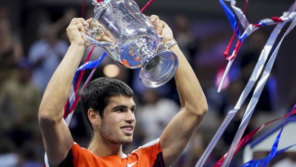 ШПАНАЦ ИСПИСАО ТЕНИСКУ ИСТОРИЈУ: Алкараз освојио Ју-Ес опен и постао први на АТП листи