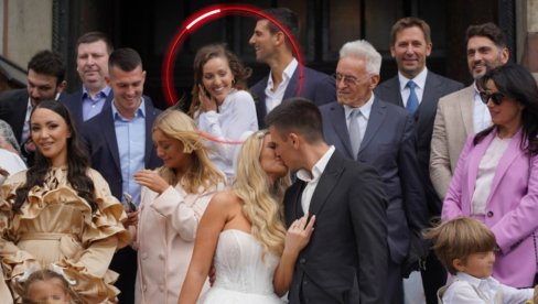 O SVADBI PSSST: Šta je Jelena Đoković objavila usred venčanja (FOTO)