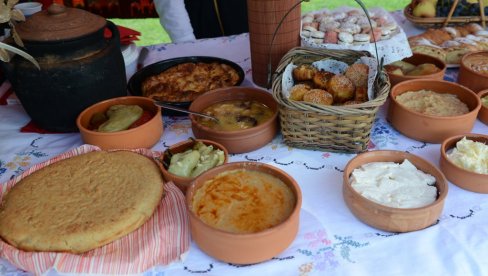 VELIKO PRIZNANJE ZA SRPSKO JELO: Nekad je bilo hrana za sirotinju, a sada je među 50 najboljih (FOTO)