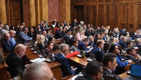 PRED POSLANICIMA 60 TAČAKA: Sednica Skupštine Srbije danas, na dnevom redu budžet, medijski zakoni...