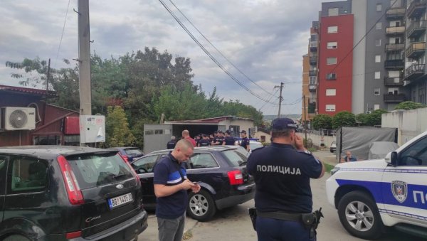 HE CRIED WHEN HE SAW HIS DAUGHTER: A relative of the hostage from Karaburma revealed Slobodan's condition, the kidnapper held a knife to his throat for hours