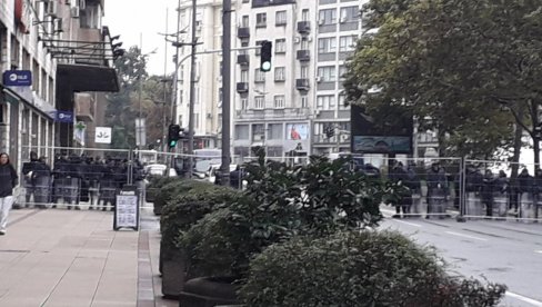 NOVOSTI SAZNAJU: Do 18.30 privedeno 68 osoba zbog narušavanja javnog reda i mira u Beogradu