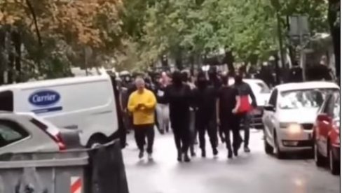 SKANDIRAJU PROTIV EUROPRAJDA: Protivnici Parade ponosa snimljeni na ulicama (VIDEO)