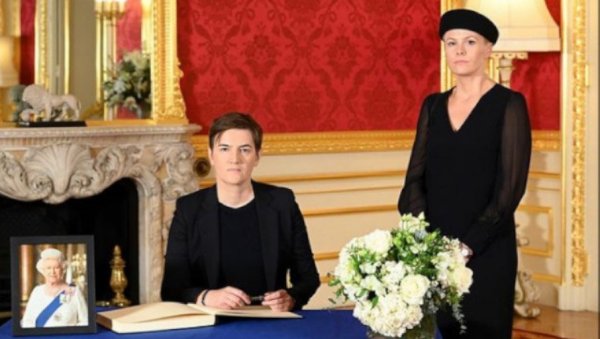 PRIME MINISTER ANA BRNABIĆ IN GREAT BRITAIN: She signed the book of mourning on the occasion of the death of Queen Elizabeth (PHOTO)