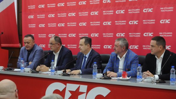 CONVERSATIONS ABOUT DEPARTMENTS TO FOLLOW: Socialists have formally made a decision on participation in the new government and the formation of local government