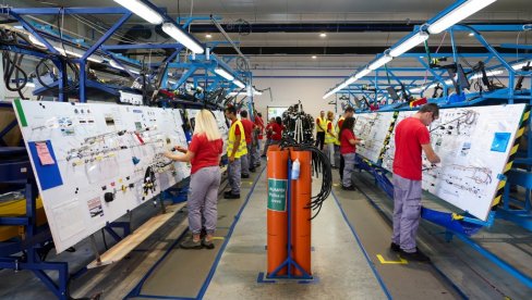 РАДНО МЕСТО ЗА 450 ЉУДИ: Отвара се нова фабрика у Србији - Инвестиција иде у Ћуприју