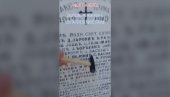 АЛБАНСКИ ХУЛИГАНИ ЗГРОЗИЛИ СВЕ: Уринирали на надгробни споменик Србима и чекићем ударали по њему (ВИДЕО)