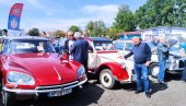 POLA SVETA OBIĐU DA PRONAĐU DEO: Uspešno okupljanje starovremenskih automobila i posetilaca na četvrtoj Međunarodnoj izložbi u Paraćinu
