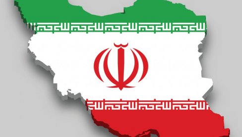 IRANSKA REVOLUCIONARNA GARDA PREDSTAVILA NOVE BRODOVE: Opremljeni raketama dometa 600 kilometara
