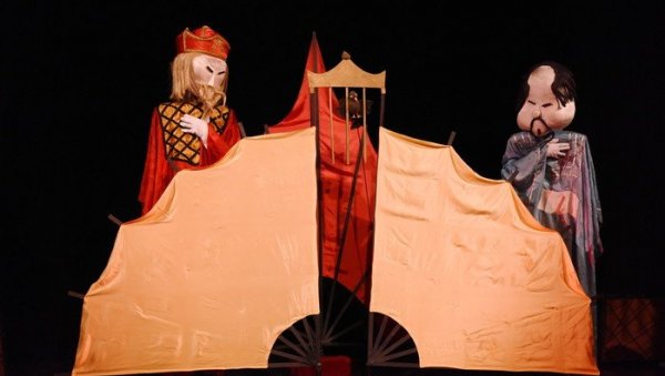 ПРЕДСТАВА ЗА МАЛИШАНЕ: На репертоару краљевачког позоришта Славуј и кинески цар