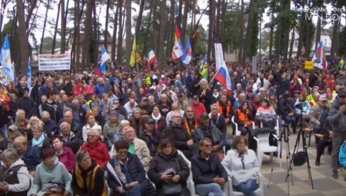 PROTESTI U NEMAČKOJ SE NASTAVLJAJU: Građani traže rešenje ekonomske krize, ali i ukidanje sankcija Rusiji (VIDEO)