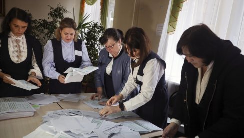 ДОЊЕЦК - 99,23 ОДСТО ЗА: Резултати референдума у југоисточној Украјини