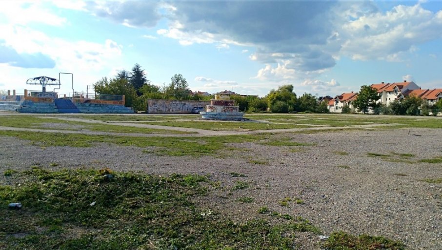 Slika broj 1368221. "BAMBI PARK" U POŽAREVCU: Promenio izgled, uklonjeni ruinirani objekti, nesređen samo deo koji je vlasništvo Marka Miloševića