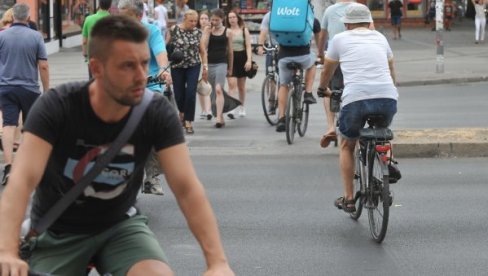SVE BOLJI USLOVI ZA VOŽNJU NA DVA TOČKA: Grad Novi Sad nastavlja da ulaže u biciklističku infrastrukturu i proširenje mreže staza