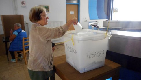 НАСТАВЉА СЕ ТРЕНД, НИКАД МАЊА ИЗЛАЗНОСТ: Огласио се ЦИК БиХ: До 15 часова гласало 26 одсто бирача