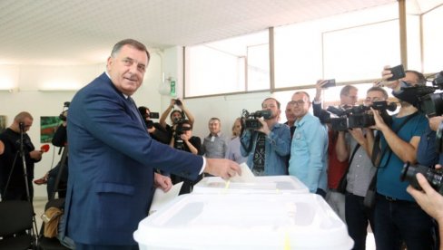 (UŽIVO) IZBORI U BiH i RS – Dodik i Cvijanović gostovali na RTRS; CIK: Prebrojano 90,04 % glasova, Dodik vodi
