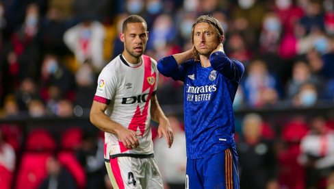 ПРЕДЛОЗИ ЗА ГОЛОВЕ: Тип издваја - ви бирате