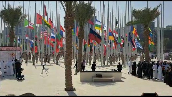 ОРЛОВИ, КАТАР ВАС ЧЕКА: Подигнута застава Србије пред Мундијал