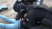VELIKA ZAPLENA POLICIJE: Zaustavljen audi kod Smederava, pronađeno 120 kilograma marihuane