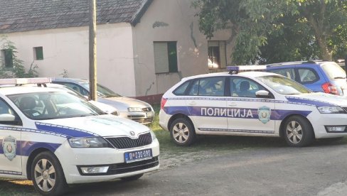 PAKETIĆ OD 70 GRAMA KOKAINA U AUTOMOBILU: Uhapšen osumnjičeni muškarac iz Borče
