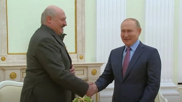 ПУТИН ПУТУЈЕ У ЈЕРЕВАН: У плану разговор и са Лукашенком