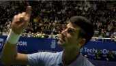 NOVAK ĐOKOVIĆ VAN SEBE: Tokom dramatičnog meča sa Danilom Medvedevom Nole je bacio reket u publiku, a onda ga je sudija šokirao (VIDEO)