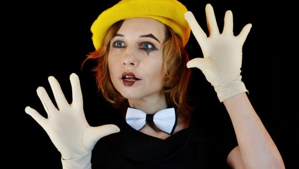 НА ПОЧЕТКУ НЕОДУСТАЈАЊЕ: Фестивал монодраме и пантомиме доноси седам представа из четири земље -Туниса, Јерменије, Хрватске и Србије