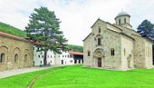 KRAĐU PRAVDAJU MILOŠEVIĆEM: Već šest godina manastir Dečani se bori za imovinu