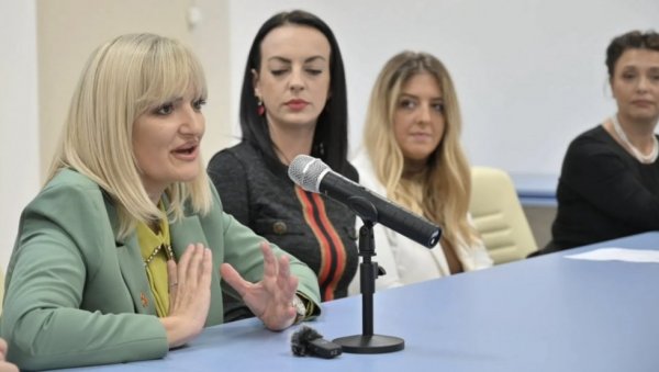 ЖЕНЕ -ДЕСНА РУКА: Трибина посвећена положају жена у ЦГ