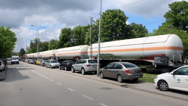 СНАБДЕВАЊЕ СРБИЈЕ НИЈЕ УГРОЖЕНО: Ђедовићева - Активно радимо на обезбеђивању додатног горива