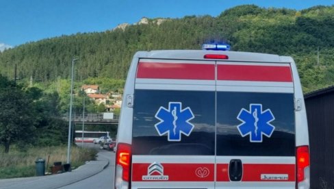 POLICIJSKI AUTO POTPUNO SMRSKAN: Teška saobraćajka u Valjevu (FOTO)
