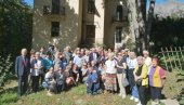 VAZDA PAMTIMO BRATSKU RUKU KORZIKANACA: Delegacija saveza potomaka Srbije na ostrvu koje nam je bilo utočište u Velikom ratu