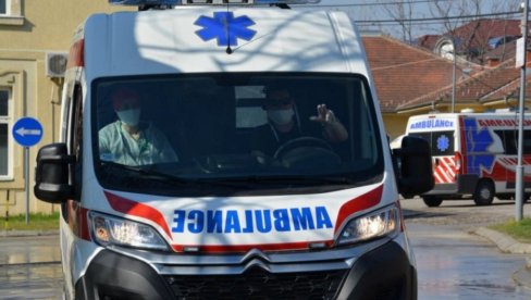 NESREĆA U ČAČKU: Radnik pao sa tri metra visine, hitno prevezen u bolnicu
