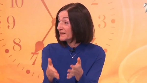 ЉИЉАНА СМАЈЛОВИЋ ПОРУЧИЛА НЕОДГОВОРНИМ ПОЛИТИЧАРИМА: Суштина вођења политике је да је водите самостално и независно (ВИДЕО)