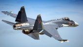 РУСКИ ЛОВАЦ КОГ ПОСЕДУЈЕ И КИНЕСКА АРМИЈА: Погледајте како изгледа моћни Су-35 (ФОТО)