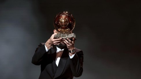 NEPRIKOSNOVEN! Lionel Mesi dobio Zlatnu loptu, najbolji je fudbaler sveta!