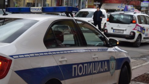 ISEKLI KATANAC I UKRALI DVE MAŠINE: Uhapšena dva muškarca u Ćupriji