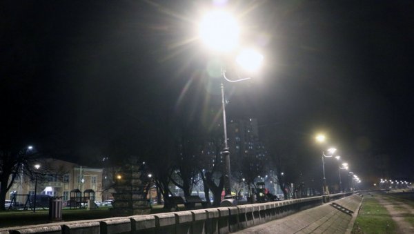 ЗНАЧАЈНЕ УШТЕДЕ ЕЛЕКТРИЧНЕ ЕНЕРГИЈЕ У БУДУЋНОСТИ: Замена јавног осветљења кроз модел јавно-приватног партнерства у Смедереву (ФОТО)