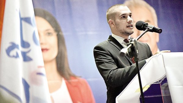 АПСОЛВЕНТ УБЕДЉИВО НАЈМЛАЂИ ПОСЛАНИК: Ђорђе Вучинић из Требиња, са своје 23 године, сешће у скупштинску клупу НС Српске