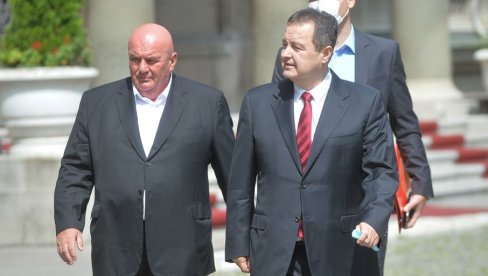 DAČIĆU INOSTRANI POSLOVI, RUŽIĆU PROSVETA: I Palmin ministar u Vladi, evo koje resore je dobila koalicija SPS-JS
