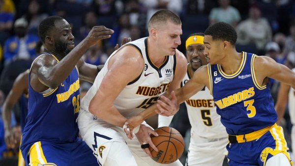 КАКВА ДРАМА: Никола Јокић трипл даблом срушио шампиона