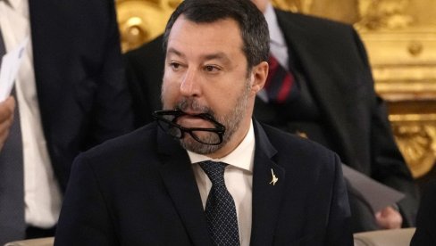 SUKOB U ITALIJI OKO SUROGATA MAJČINSTVA: Salvini protiv Šlajn, koža mu se ježi od takvog zagovaranja
