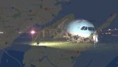 ПРОМАШИО ПИСТУ: Авион се заглавио у трави са 162 путника (ВИДЕО)