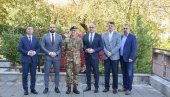 OMOGUĆITE NAM SLOBODU KRETANJA I BEZBEDNO OKRUŽENJE: Predstavnici Srpske liste sreli se sa komandantom KFOR
