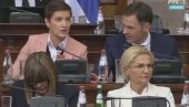 SKUPŠTINA O KIM: Ana Brnabić pre rasprave sutra sa poslanicima SNS-a